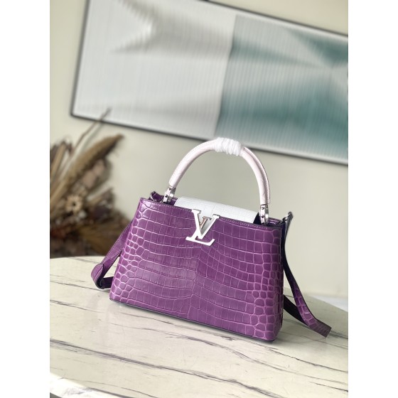 𝐋𝐎𝐔𝐈𝐒𝐕𝐔𝐈𝐓𝐓𝐎𝐍 N93419/M48865 Purple Colored Crocodile Pattern Silver Buckle This CAPUCINES BB handbag