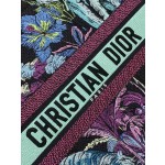 Dior Tote's latest concept zoo spring and summer series8001