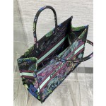 Dior Tote's latest concept zoo spring and summer series8001