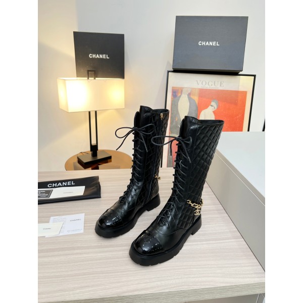 CHANEL's latest side zipper high boots