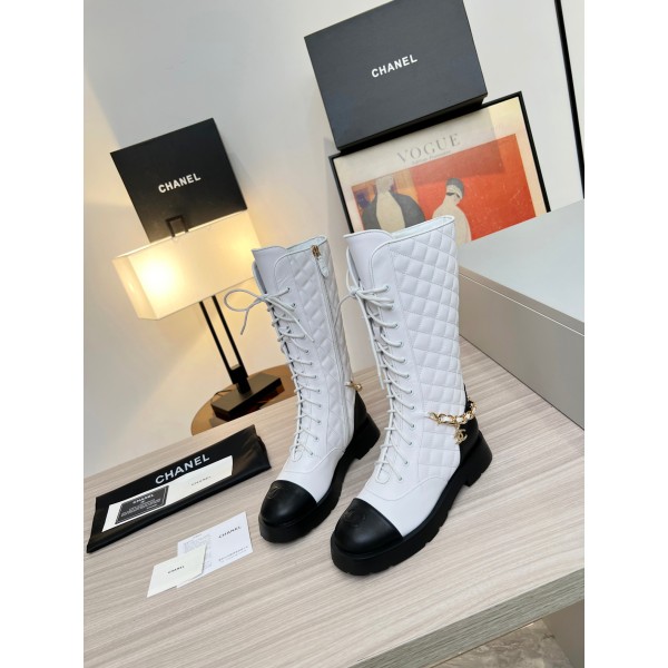 CHANEL's latest side zipper high boots