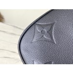 𝐋𝐎𝐔𝐈𝐒𝐕𝐔𝐈𝐓𝐓𝐎𝐍 M4602 Black Embossed Bagatelle Handbag