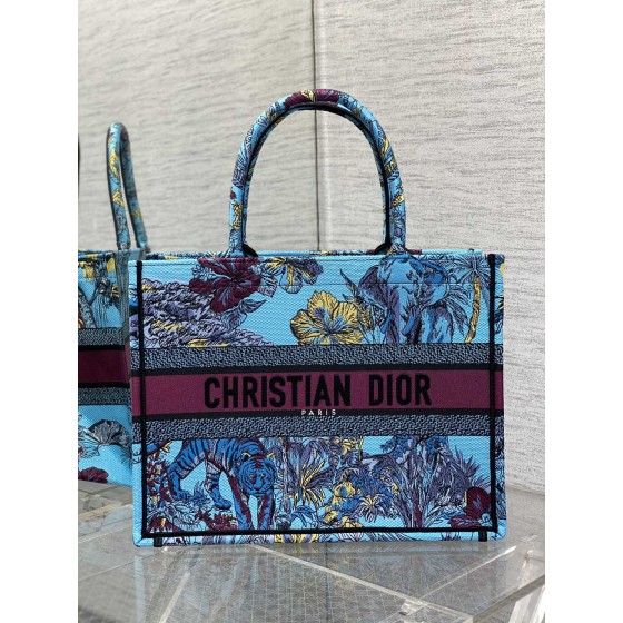 Dior Tote's latest concept zoo spring and summer series8001