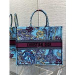 Dior Tote's latest concept zoo spring and summer series8001