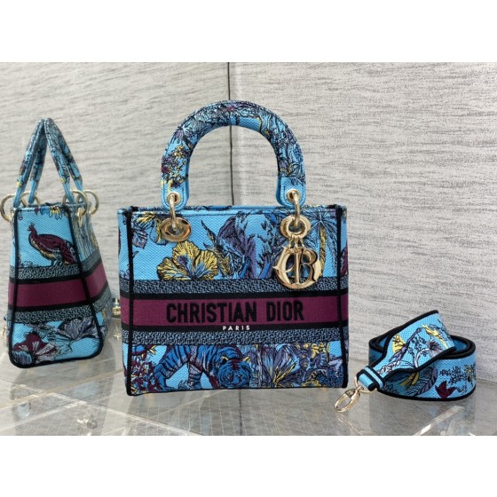 Dior Lady latest concept zoo embroidery series