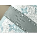 𝐋𝐎𝐔𝐈𝐒𝐕𝐔𝐈𝐓𝐓𝐎𝐍 M22570 This Keepall Bandouli è re 50 travel bag