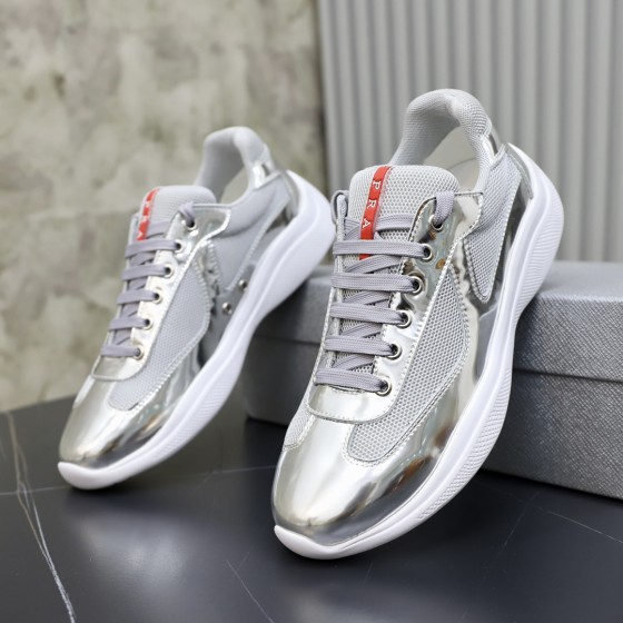 Prada: Casual sports shoes
