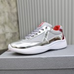 Prada: Casual sports shoes