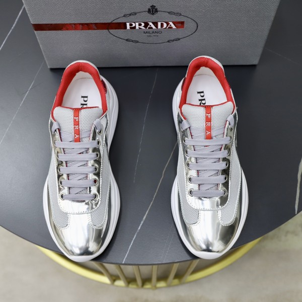 Prada: Casual sports shoes