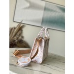 𝐋𝐎𝐔𝐈𝐒𝐕𝐔𝐈𝐓𝐓𝐎𝐍 M22976 Yellow OnTheGo Small Handbag