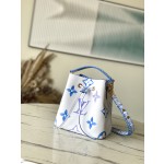𝐋𝐎𝐔𝐈𝐒𝐕𝐔𝐈𝐓𝐓𝐎𝐍 M22986 Blue NeoNo é Bucket Bag