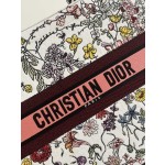 Dior M1286 Large Romantic Flower Embroidery