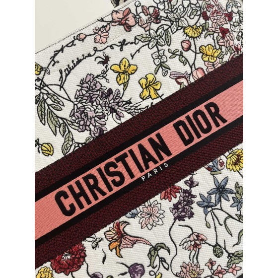 Dior M1286 Large Romantic Flower Embroidery
