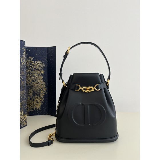 DIOR latest C'est series