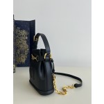 DIOR latest C'est series