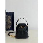 DIOR latest C'est series