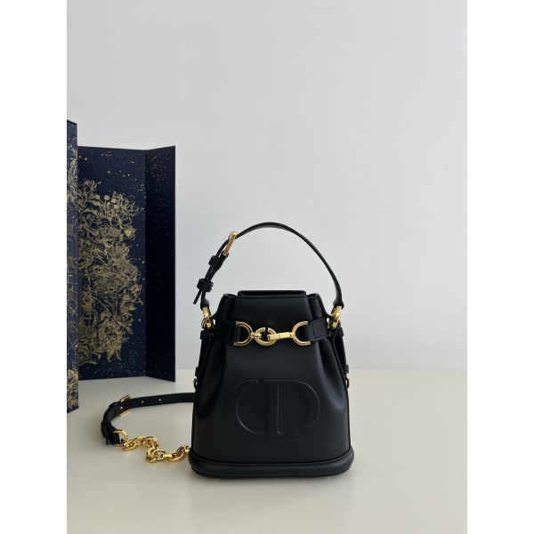 DIOR latest C'est series