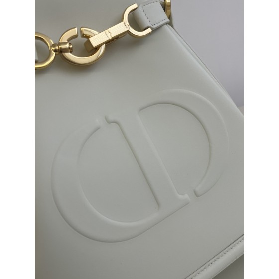 DIOR latest C'est series