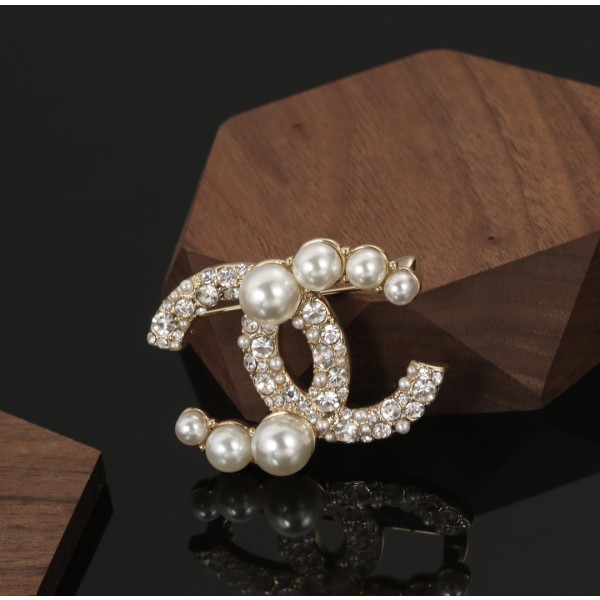 CHANEL's latest crystal brooch