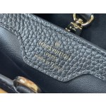 𝐋𝐎𝐔𝐈𝐒𝐕𝐔𝐈𝐓𝐓𝐎𝐍 M21887 black pink color matching small size This CAPUCINES BB handbag