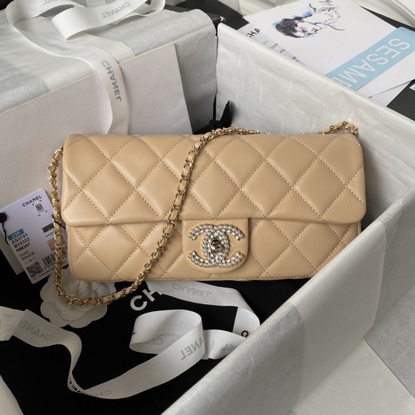 CHANEL 23A popular pearl method stick bag AS3791