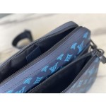 𝐋𝐎𝐔𝐈𝐒𝐕𝐔𝐈𝐓𝐓𝐎𝐍 M46604 Blue Embossed This Trio Postman Bag