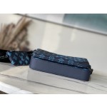 𝐋𝐎𝐔𝐈𝐒𝐕𝐔𝐈𝐓𝐓𝐎𝐍 M46604 Blue Embossed This Trio Postman Bag