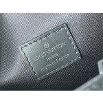 𝐋𝐎𝐔𝐈𝐒𝐕𝐔𝐈𝐓𝐓𝐎𝐍 M82085 Black Takeoff Postman Bag