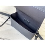 𝐋𝐎𝐔𝐈𝐒𝐕𝐔𝐈𝐓𝐓𝐎𝐍 M82085 Black Takeoff Postman Bag