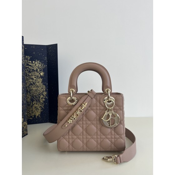 DIOR Lady Diana four grid series