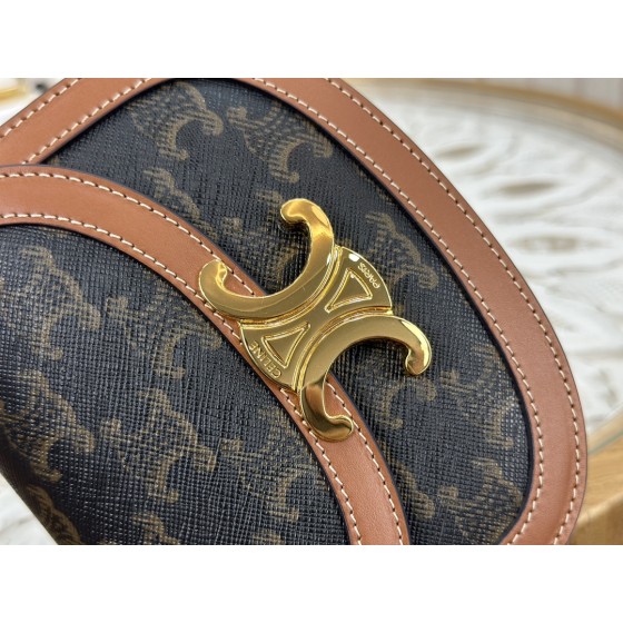 CELINE 𝒎𝒊𝒏𝒊 saddle bag model: 10K502