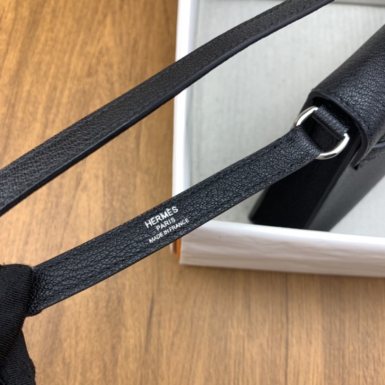 kelly Elan 山羊皮