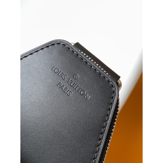 Louis Vuitton M46327 Black Flower This Avenue Shoulder Bag