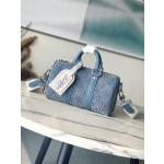 𝐋𝐎𝐔𝐈𝐒𝐕𝐔𝐈𝐓𝐓𝐎𝐍 M22762 denim fabric This Keepall Bandouli è re 25 handbag