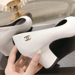 CHANEL's Early Autumn Collection is Hot and New