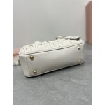 MIU MIU 5BB142，保龄球包包