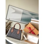 LOUIS VUITTON Duty Free M46495 Prestige White