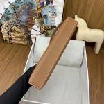 kelly Elan 山羊皮