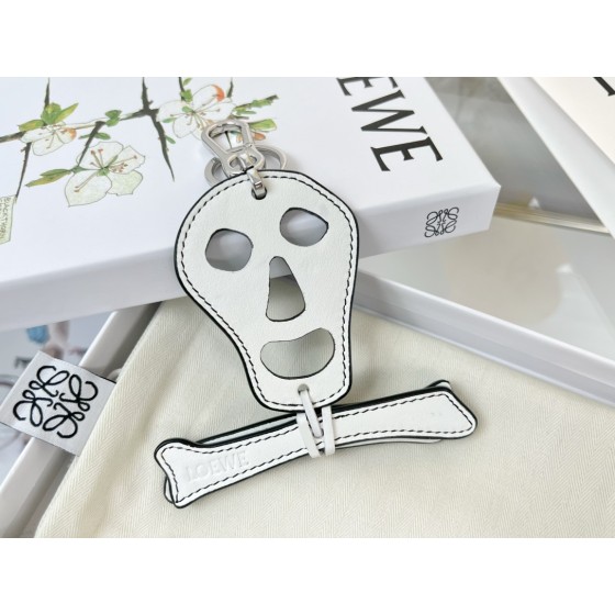Loewe leather keychain/pendant/car keychain