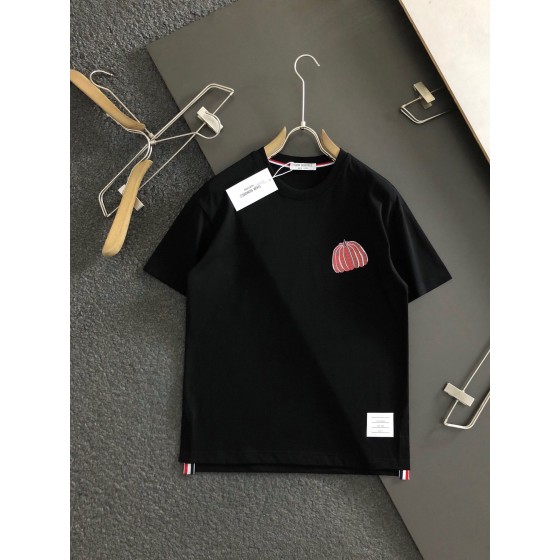 Louis Vuitton Kusama collaboration series pumpkin pattern