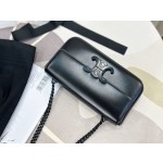 CELINE 𝑻𝒓𝒊𝒐𝒎𝒑𝒉𝒆 Chain Underarm Bag Model: 197993