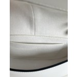 FENDI Cmon Small Handbag Model: 508