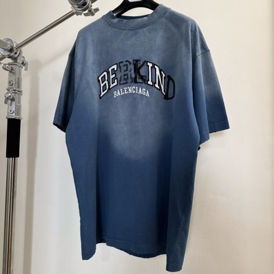 Balenciaga Black and White Letter Embroidered Round Neck Short Sleeve