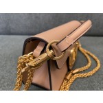 Valentino calfskin handbag ️Model: 1133