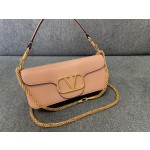 Valentino calfskin handbag ️Model: 1133