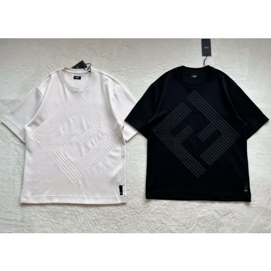 Fendi large embroidered round neck short sleeves