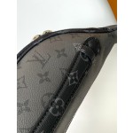 Louis Vuitton M46436 Pumpkin DISCOVERY Waist Bag