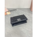 MIU MIU 5BP065#经典标志Matelasse皱褶纹图案