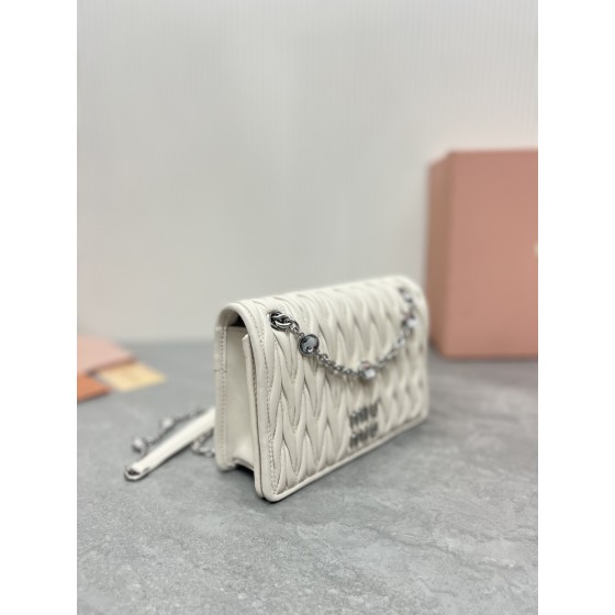 MIU MIU 5BP065 # Classic logo Matelasse pleated pattern