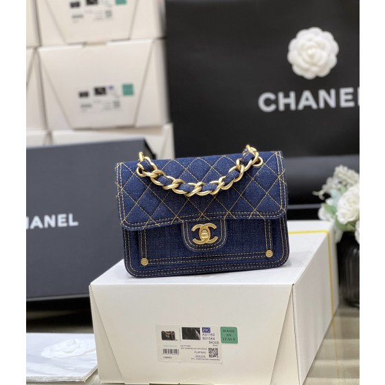 CHANEL denim messenger bag AS405100108